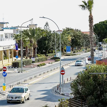 דירה Sea Side In Kato Paphos